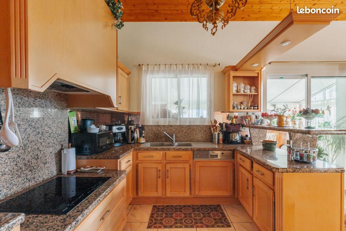 Maison 6 pièces 152 m² - Saint-Vincent-de-Tyrosse 40230 (image principale 6)