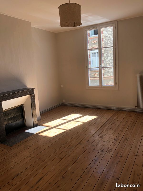 Appartement 3 pièces 64 m² · à Saumur · 64 m² · 700 €
