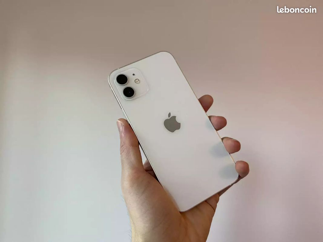 IPhone 12 (image 1)