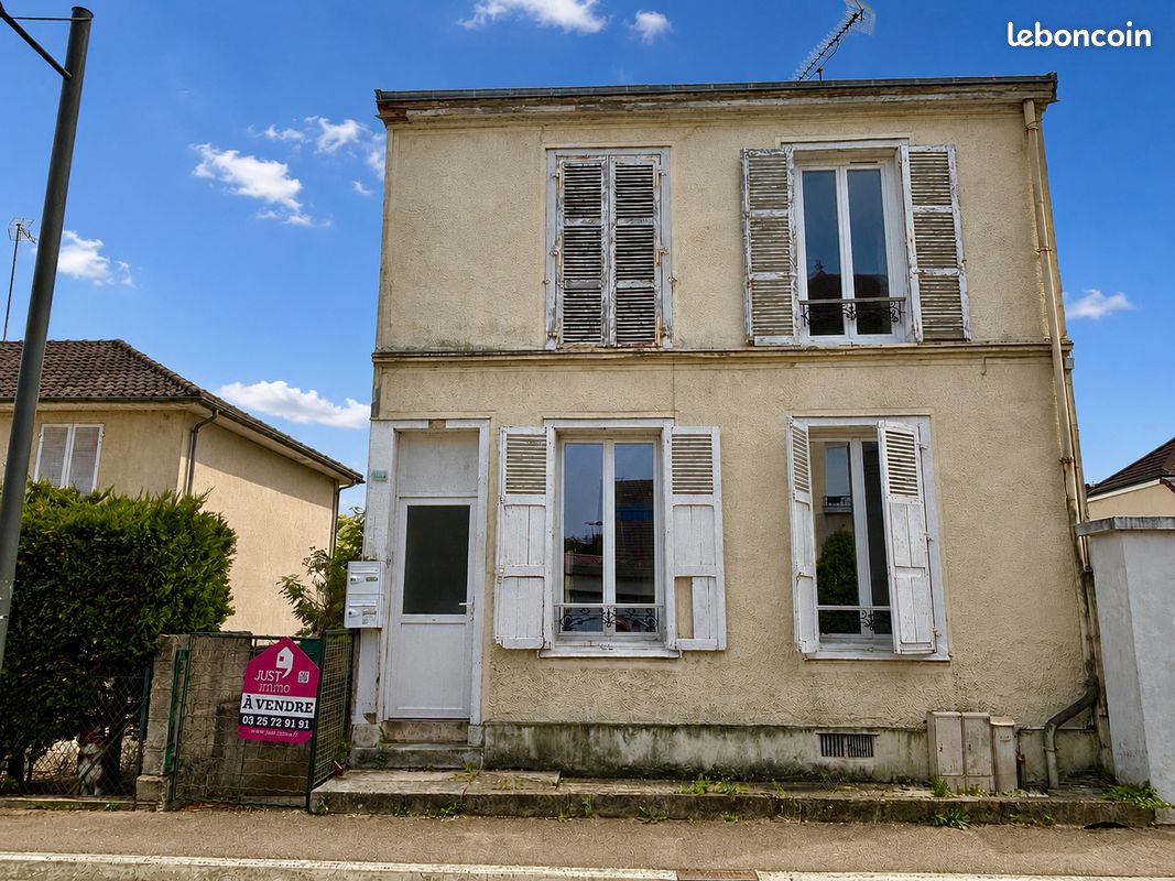 Immeuble 85 m² · à Sainte-Savine · 85 m² · 119 000 €