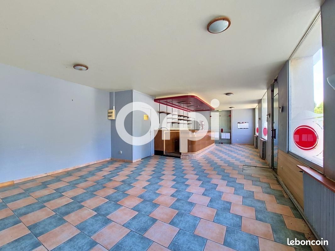 Appartement 2 pièces 80 m² · à Crouy · 80 m² · 60 000 €