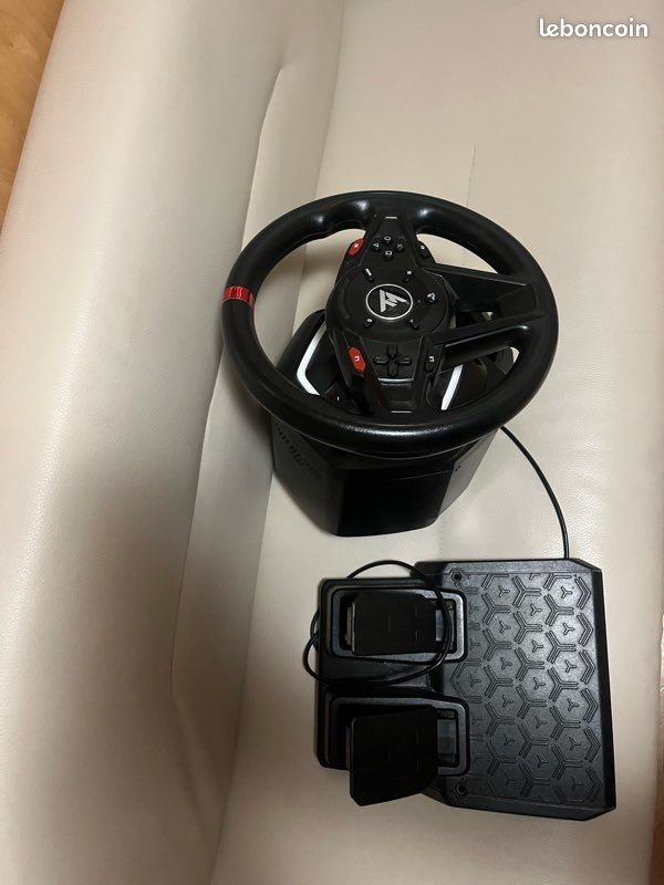 Volant pour PlayStation (image 1)