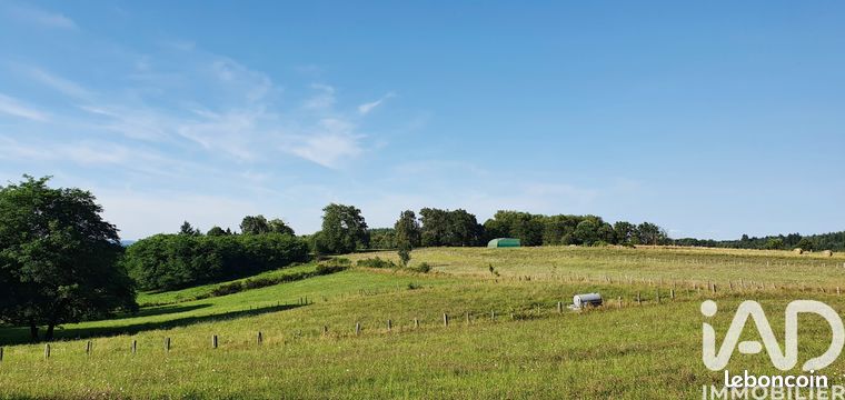 Terrain 3770 m² Palazinges
