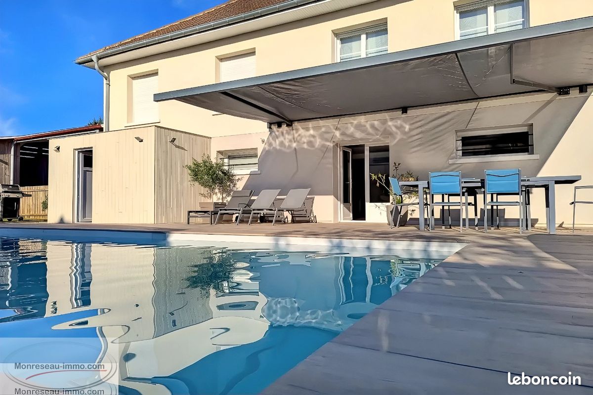 Maison 8 pièces 259 m² · à Chalon-sur-Saône · 259 m² · 413 000 €