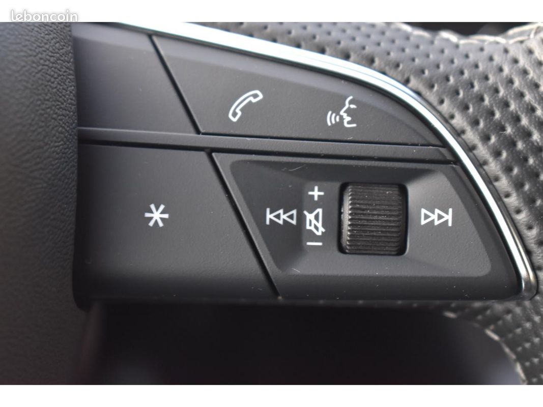 AUDI Q5 50 TFSIe 299 S tronic 7 Quattro S line (image 23)