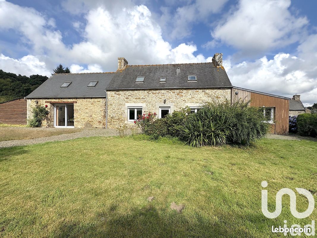Maison 7 pièces 170 m² · à Plésidy · 170 m² · 228 000 €