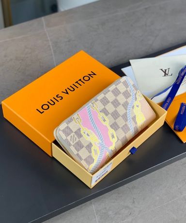 Porte-cartes Louis Vuitton d'occasion - Annonces accessoires et bagagerie  leboncoin
