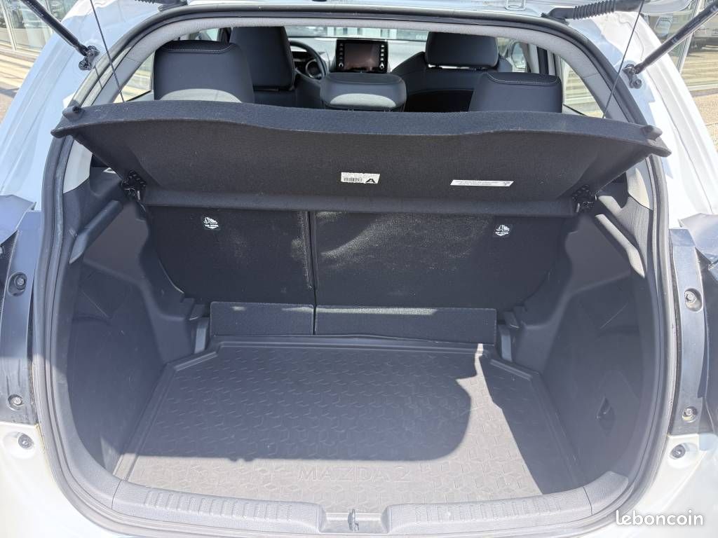 Mazda 2 HYBRID 1.5L CVT 116 CH AGILE PACK CONFORT & SAFETY 92 (image 15)