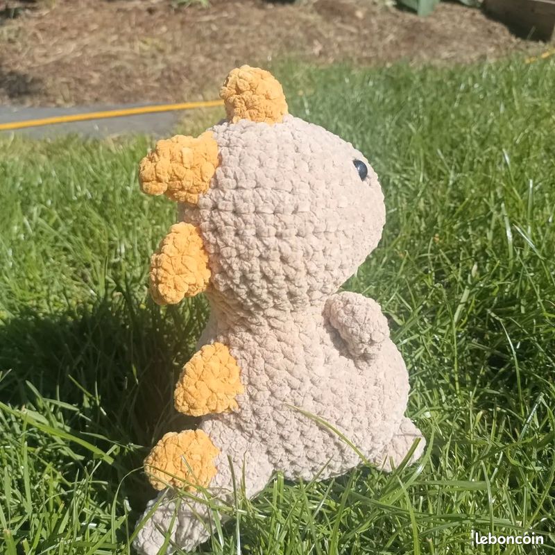 Peluches dinosaures et axolotl artisanales (image 12)