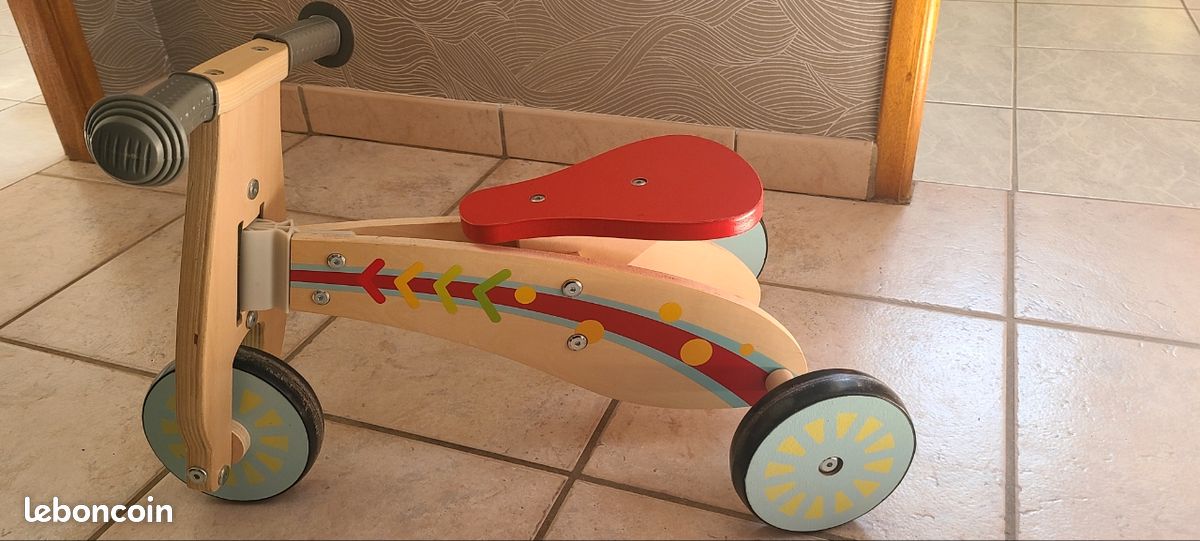 Tricycle en bois (image 2)