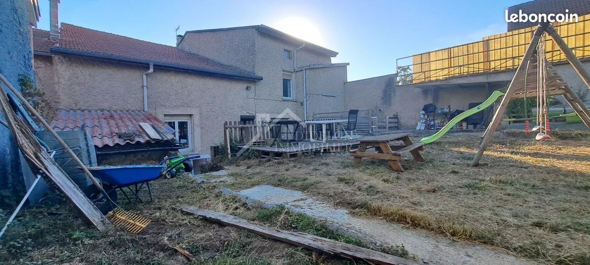 Immeuble 7 pièces 171 m² · à Jezainville · 171 m² · 180 000 €