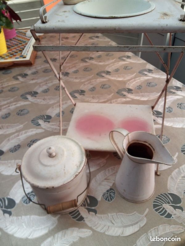Table de toilette de poupée (image 8)