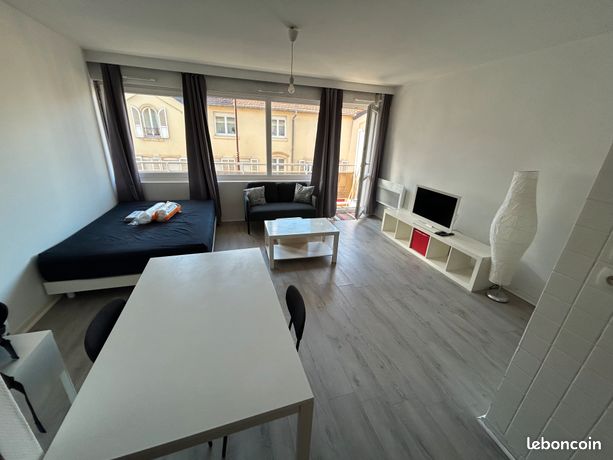 Metz f1 bis meublé 36 m2 bien situé