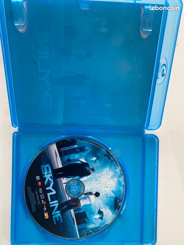 Blu ray -disc skyline (image 3)