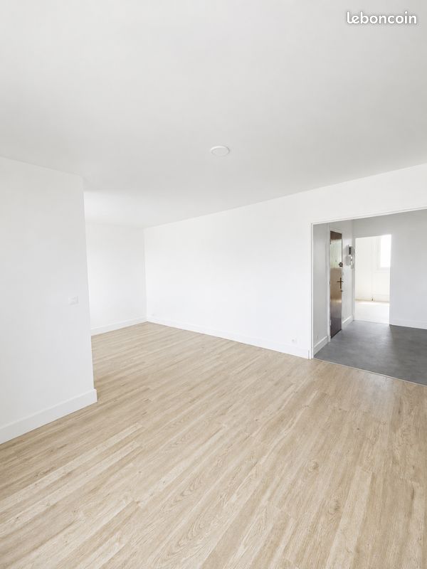 Appartement 3 pièces 72 m² · à Saint-Étienne · 72 m² · 600 €