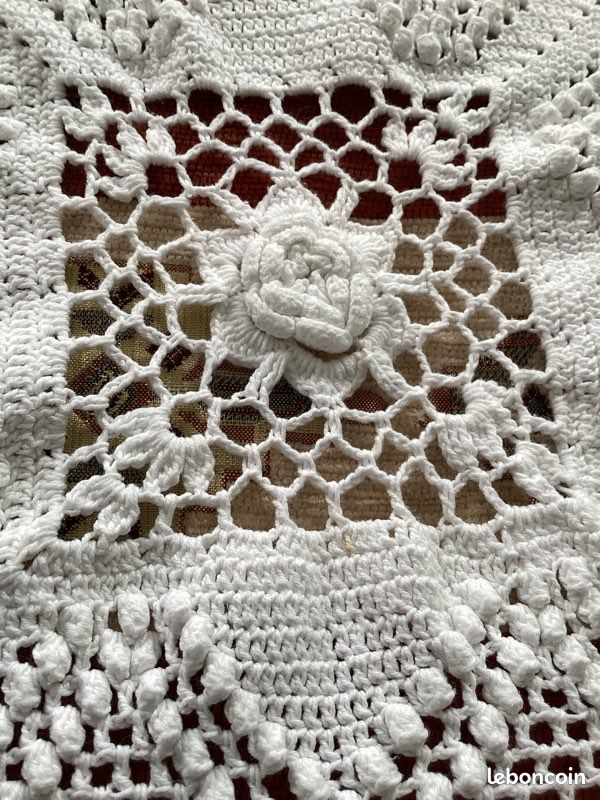 Couvre-lit 2 personnes en coton blanc crocheté à la main