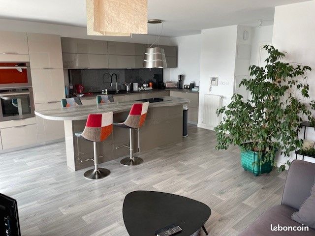 Appartement 4 pièces 82 m² · à Saint-Malo · 82 m² · 1 000 €/mois