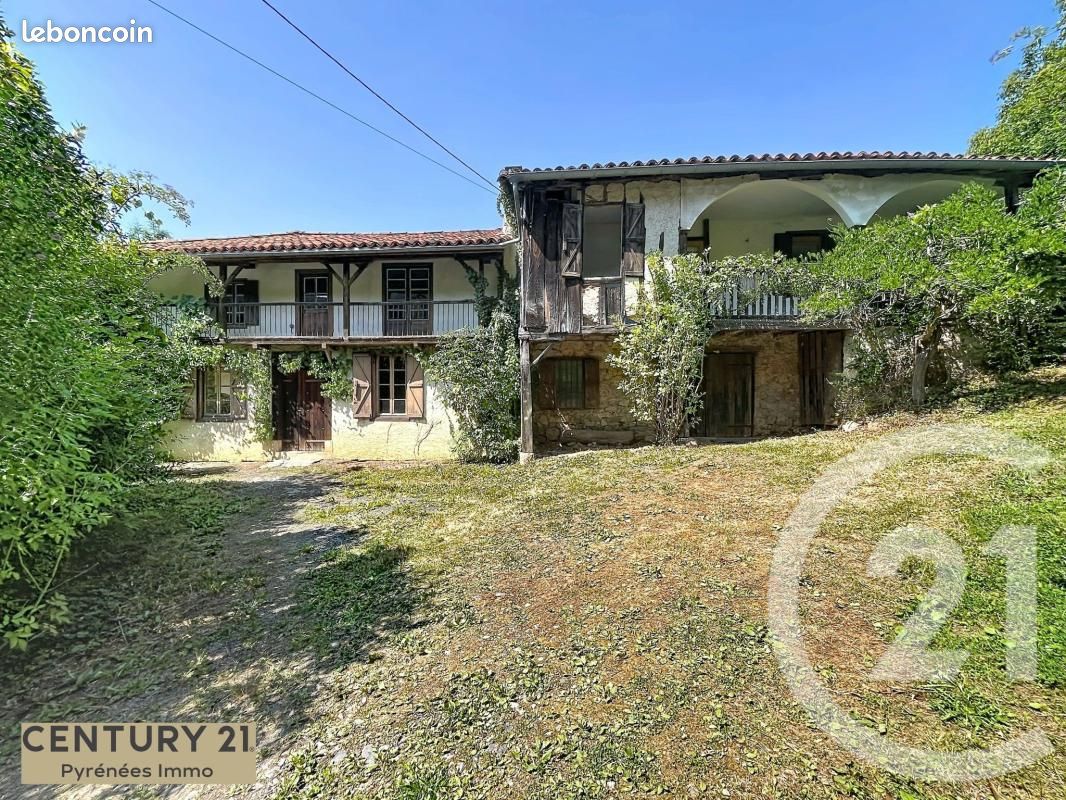 Maison 8 pièces 174 m² · à Sengouagnet · 174 m² · 277 000 €