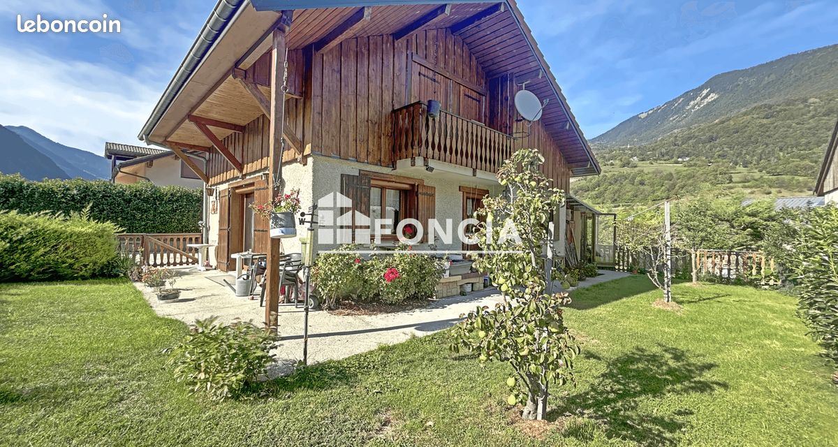 Maison 5 pièces 95 m² · à Grand-Aigueblanche · 95 m² · 380 000 €