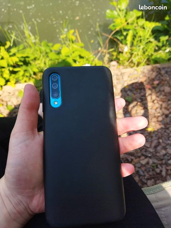Samsung A50 (image 2)
