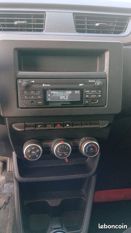 Renault express ii van 1.5 blue dci 75 22 confort (9990 HT) (image 5)