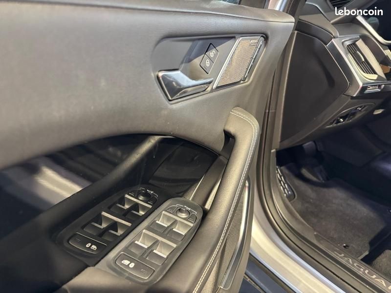 Jaguar I-Pace EV400 HSE AWD (image 21)