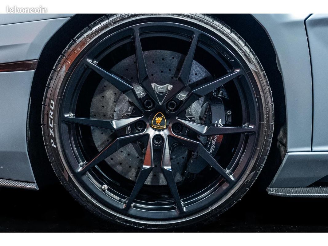LAMBORGHINI AVENTADOR S 6.5l V12 740 S (image 15)
