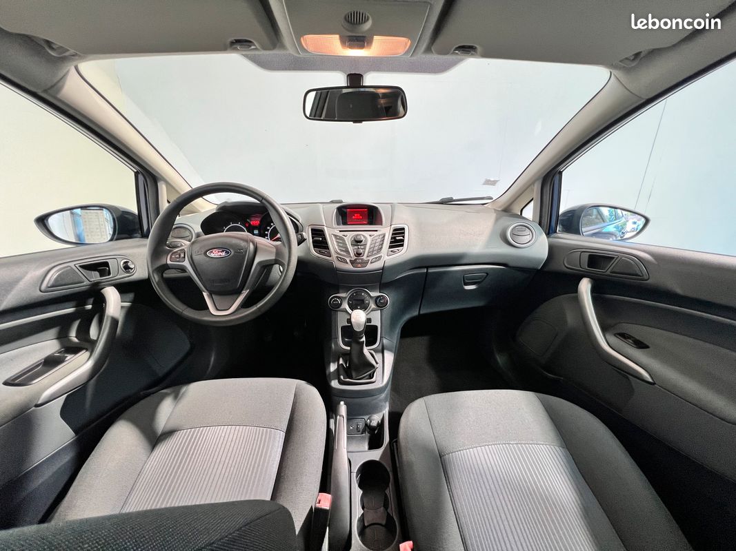 Promo Ford fiesta 1.25 60cv SPORT ( visio et livraison possible ) (image 5)