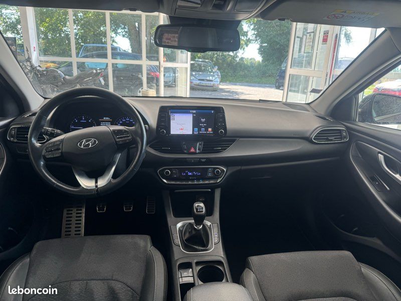 Hyundai i30 1,6 crdi 136cv (image 4)