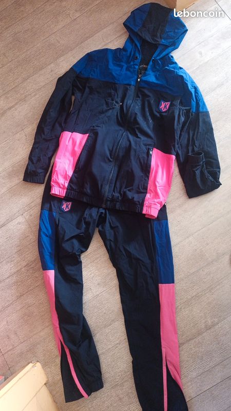 Ensemble foot korner Vêtements