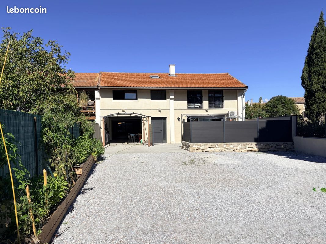 Maison 10 pièces 270 m² · à Carcassonne · 270 m² · 425 000 €