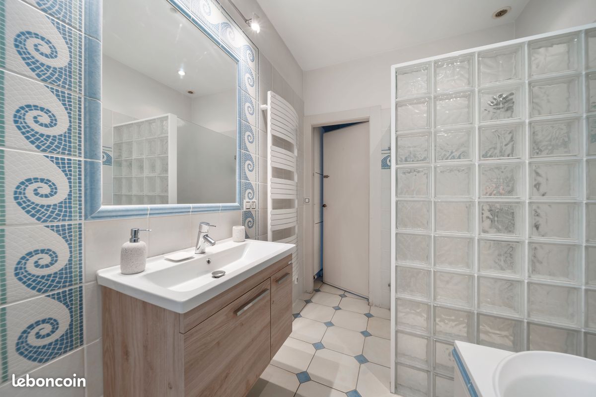 Appartement a louer lons-le-saunier - 4 pièce(s) - 104 m2 - Surfyn