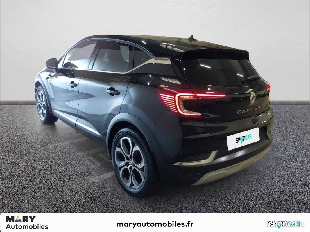 RENAULT Captur E-Tech hybride 145 Techno (image 2)
