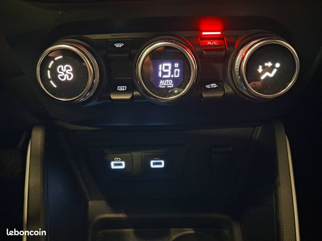 DACIA Duster Blue dCi 115 4x2 Prestige + (image 26)