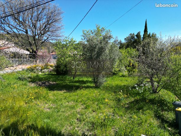 Terrain 427 m² Puget-Ville