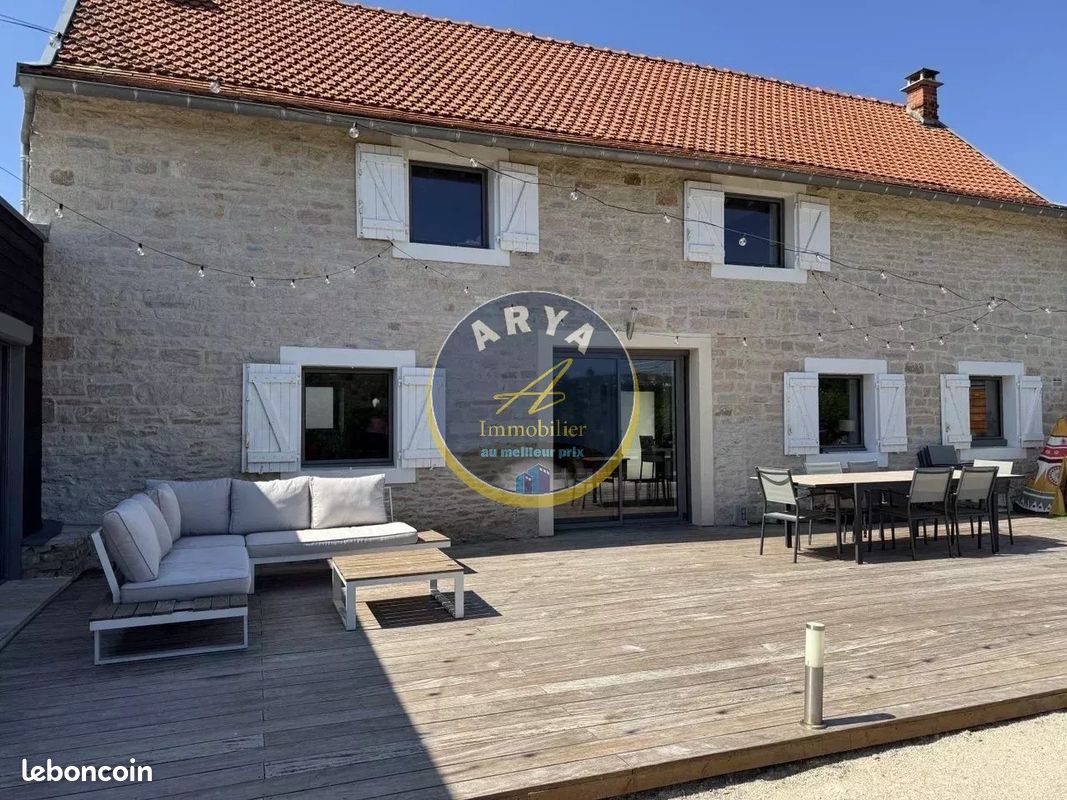 Maison 7 pièces 204 m² · à Fleurey-sur-Ouche · 204 m² · 595 000 €