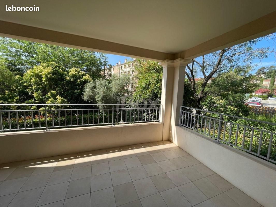 Appartement 3 pièces 61 m² · à Toulon · 61 m² · 1 075 €/mois