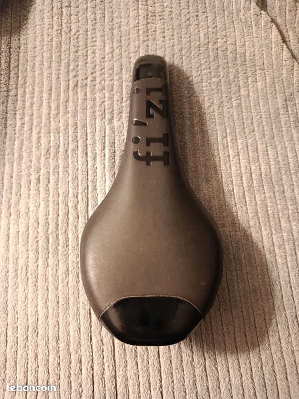 Selle fizik vento d'occasion - Équipements vélos