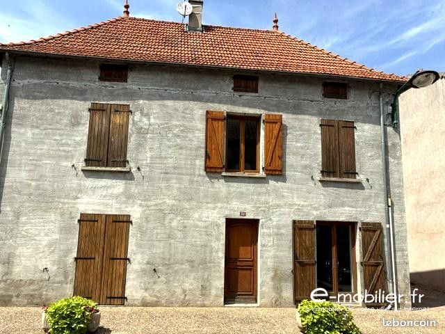 Maison 7 pièces 167 m² · à Vivans · 167 m² · 199 000 €