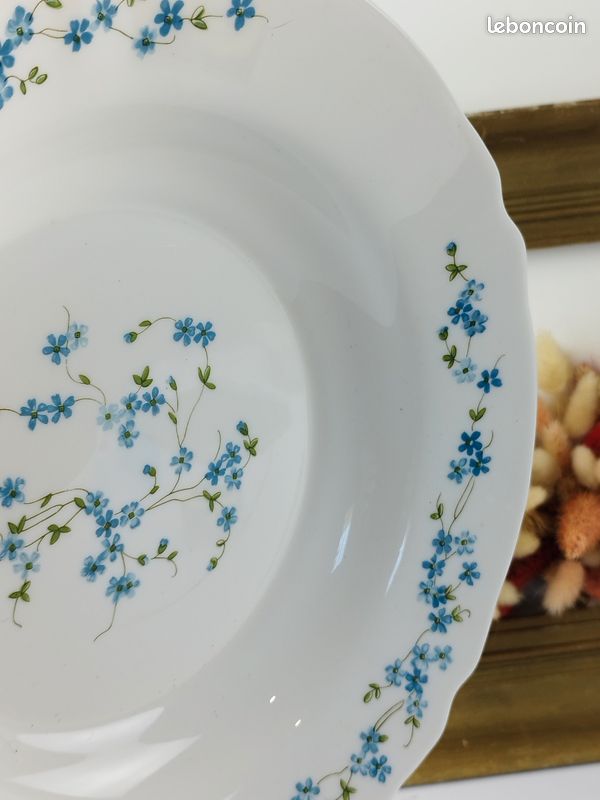 Plat De Service Arcopal Myosotis – Diamètre 29 Cm, Multicolore (neuf)