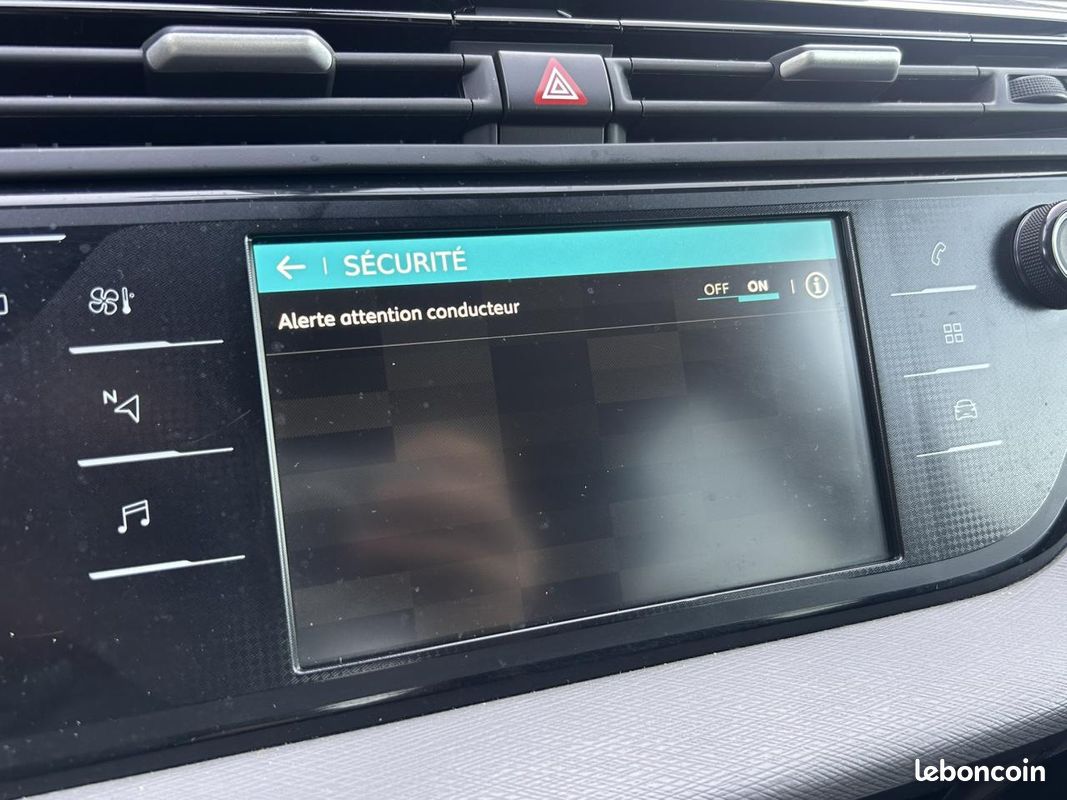 CITROEN C4 SPACETOURER 1.5 BlueHDi 130 Feel avec Caméra, GPS et Carte mains libres (image 25)