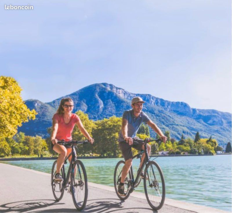 Randonnée Location Velo Tour Du Lac Annecy Circuit Vélo Louer Velo