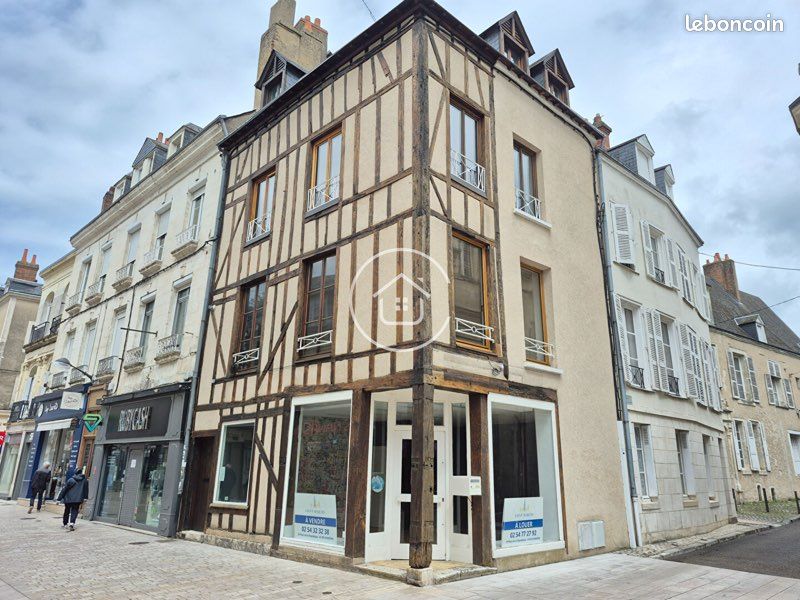 Immeuble 6 pièces 161 m² · à Vendôme · 161 m² · 244 900 €