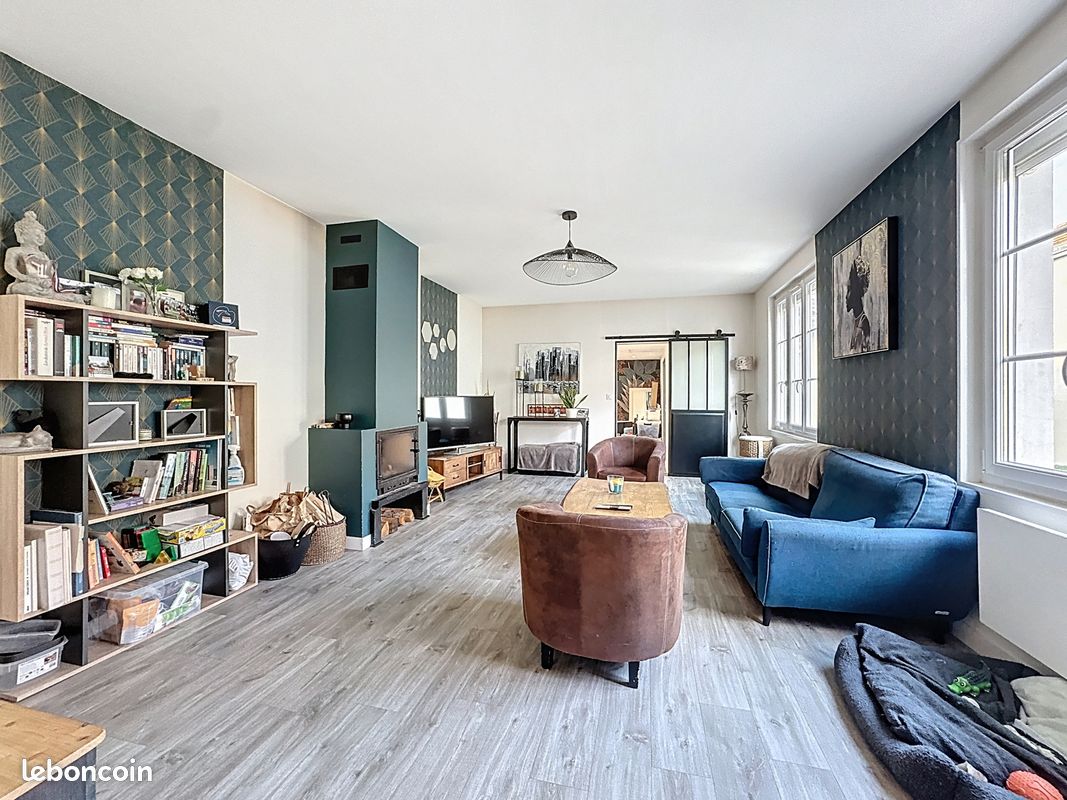 Maison 11 pièces 225 m² · à Pargny-lès-Reims · 225 m² · 375 000 €
