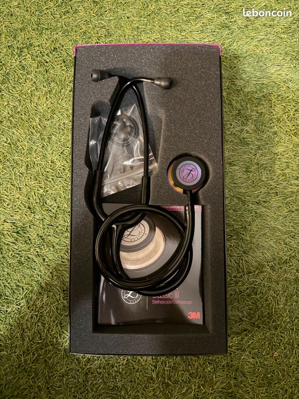 Stéthoscope Littmann Classic III Noir (image 1)