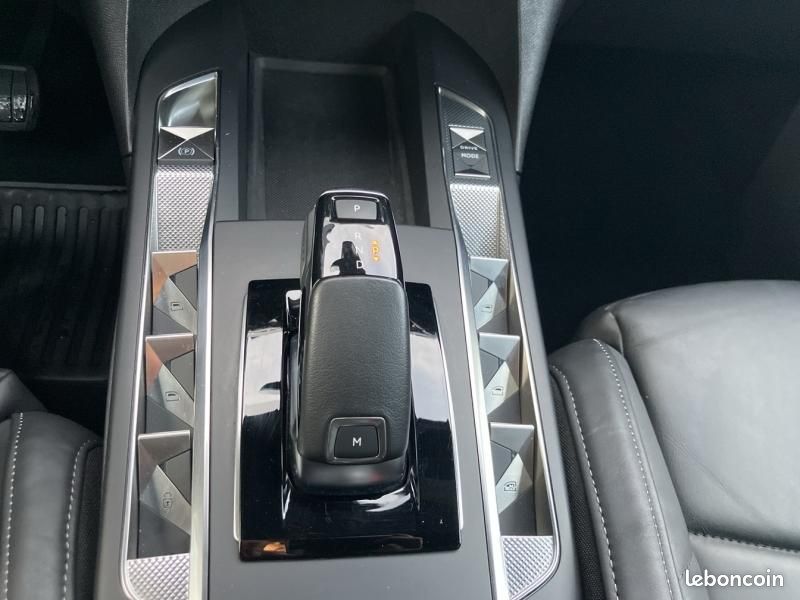 Ds DS 3 Crossback BlueHDi 130ch Rivoli Automatique / HIFI FOCAL / CUIR NOIR (image 15)