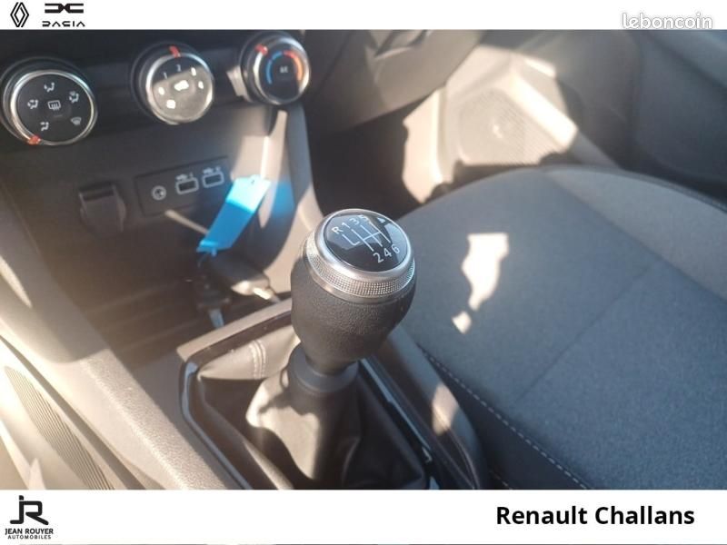 Renault Clio 1.5 dCi 100ch Evolution - 25 (image 6)