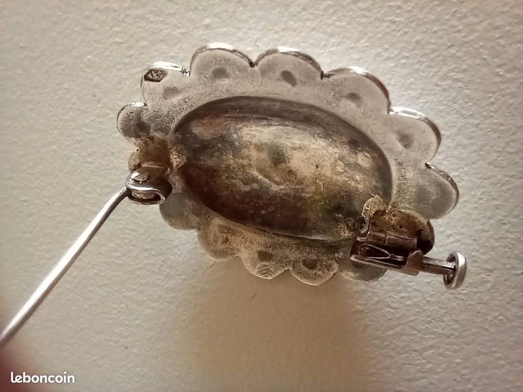 Jolie Broche Ancienne En Argent Avec Poinçon, Authentique Bijou De Collection
