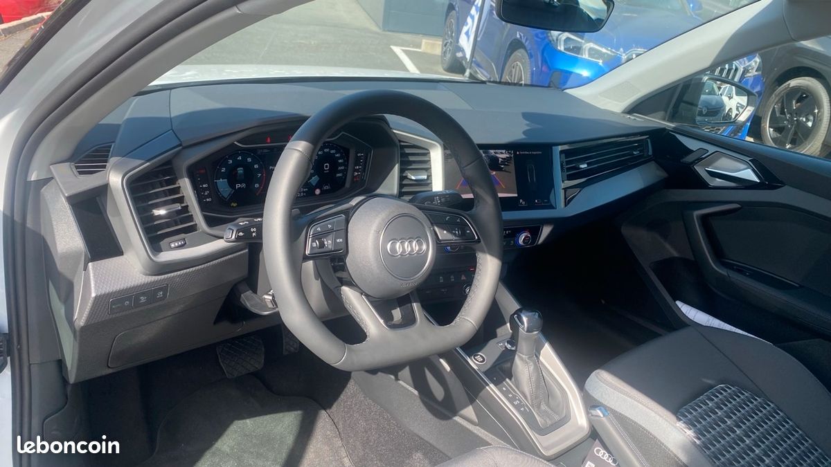 Audi A1 SPORTBACK 30 TFSI 116CH S LINE S TRONIC 7 (image 14)