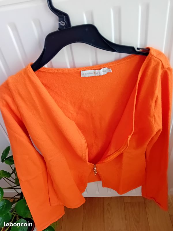 VETEMENT FEMME Taille 2 (image 2)